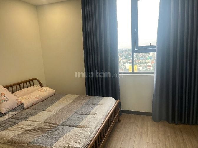 Cho thuê căn 3PN 2WC full nội thất C-Skyview, vào ở ngay, view hồ bơi