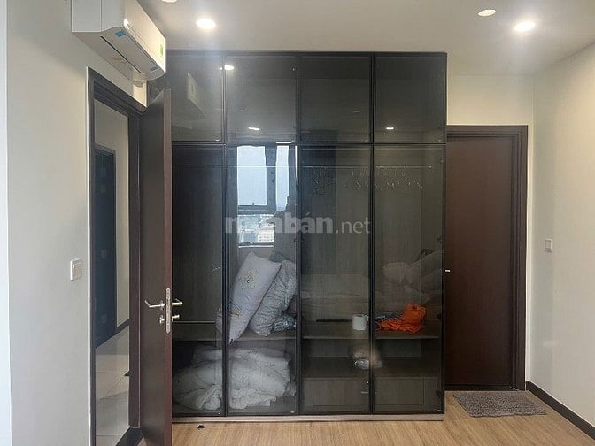 Cho thuê căn 3PN 2WC full nội thất C-Skyview, vào ở ngay, view hồ bơi
