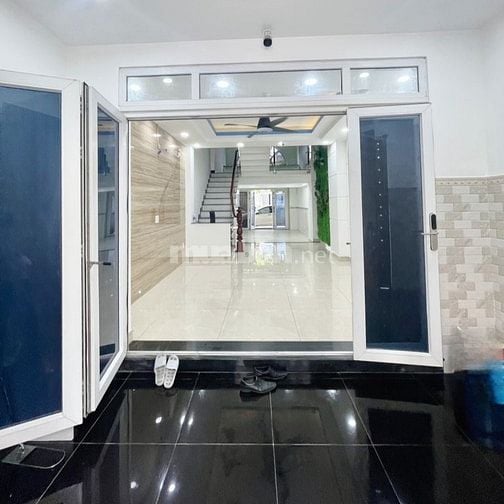 Đường 12m, 4x16m Dương Quảng Hàm, 5 tầng, tiện KD - chỉ 11.1 tỷ