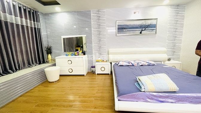 THÍCH QUẢNG ĐỨC- KHU PHÂN LÔ VIP- HẺM XE TẢI- NGANG 4,5M- 12 TỶ TL