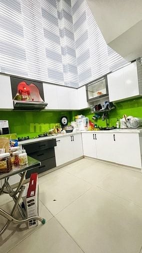 THÍCH QUẢNG ĐỨC- KHU PHÂN LÔ VIP- HẺM XE TẢI- NGANG 4,5M- 12 TỶ TL