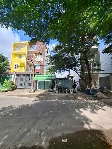 Bán đất đường A1 Phước Long B Quận 9 cũ giá 17,5 tỷ