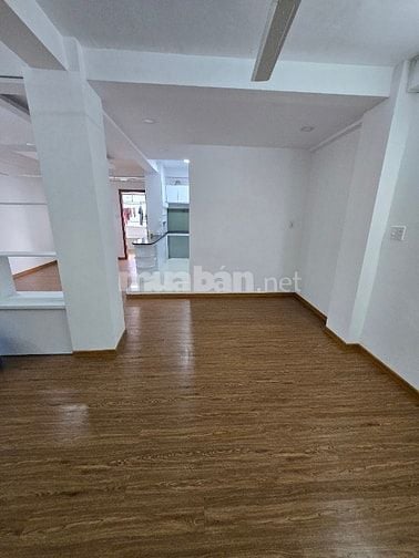 CHÍNH CHỦ cần bán căn hộ chung cư 74m2