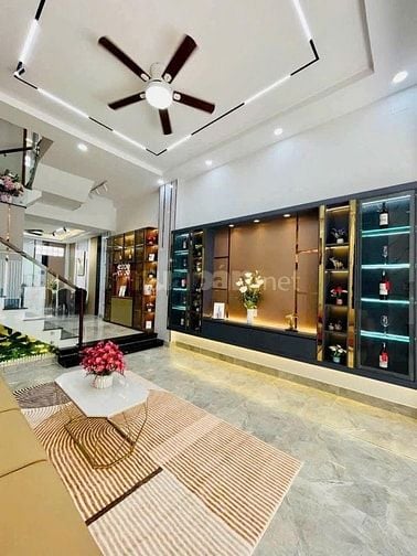 Ngộp Chủ Cần Bán Căn Nhà, DT 54m2, Giá 2Tỷ690, Tân Sơn Hòa, Tân Bình.