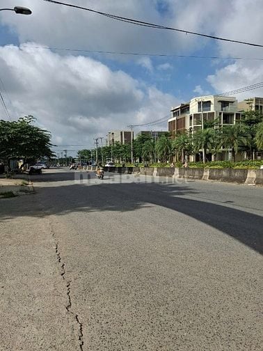 Bán đất đường A1 Phước Long B Quận 9 cũ giá 17,5 tỷ
