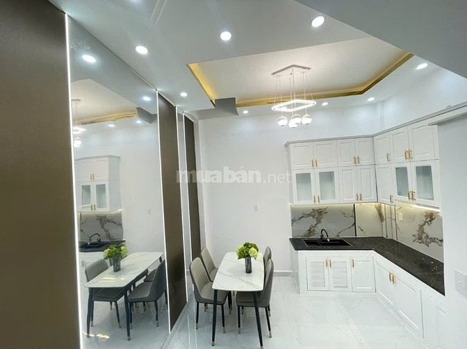 Cần bán gấp căn nhà Phạm Văn Hai P3 TB 55m2_1 Tỷ 520tr Sổ Riêng_C.Chủ