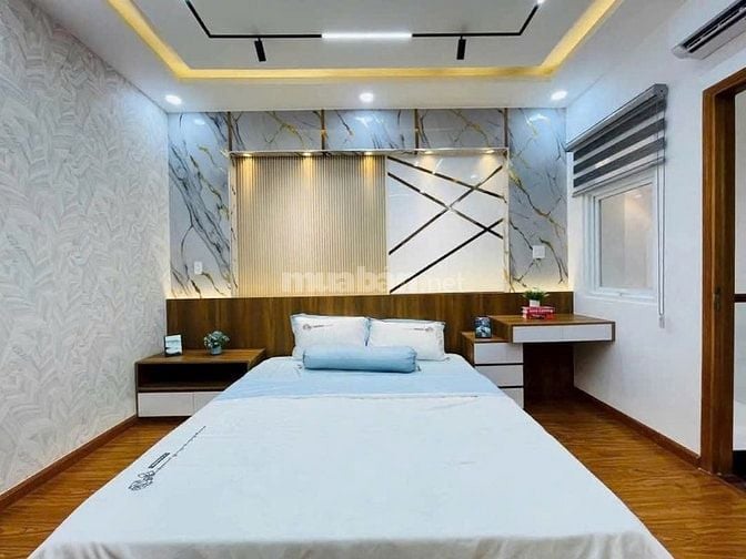 Ngộp Chủ Cần Bán Căn Nhà, DT 54m2, Giá 2Tỷ690, Tân Sơn Hòa, Tân Bình.