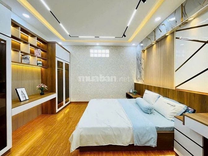 Ngộp Chủ Cần Bán Căn Nhà, DT 54m2, Giá 2Tỷ690, Tân Sơn Hòa, Tân Bình.