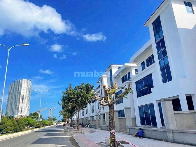 Bán nhà biệt thự Cồn Tân Lập Nha Trang chỉ 100tr/m2 ở đường Xóm Cồn