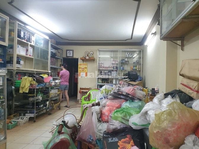 Cho thuê nhà mặt tiền kinh doanh đường Nguyễn Trãi, Phường 8, Quận 5