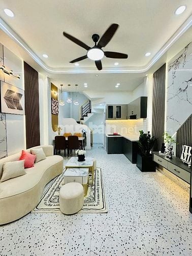 Chủ về Bình Dương ở luôn nên CẦN BÁN GẤP nhà LTK Q10, Giá chỉ 2tỷ350Tr