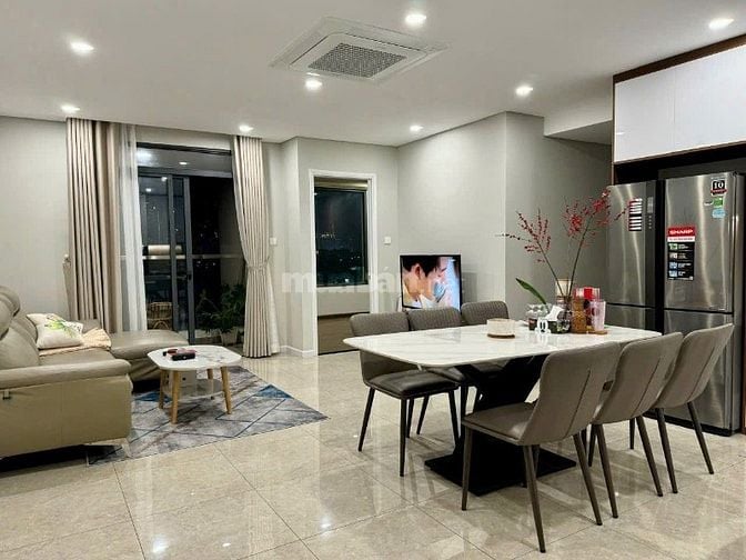 Chung cư Sky Center, Phổ Quang, TB: 75m2, 2p ngủ, NTCC, 17triệu