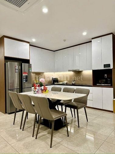 Chung cư Sky Center, Phổ Quang, TB: 75m2, 2p ngủ, NTCC, 17triệu