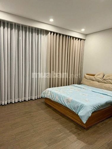 Chung cư Sky Center, Phổ Quang, TB: 75m2, 2p ngủ, NTCC, 17triệu
