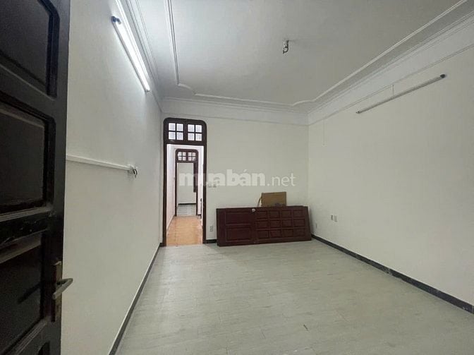 Nhà riêng ngõ phố yên lạc kim ngưu dt60m2x4t giá 18tr 