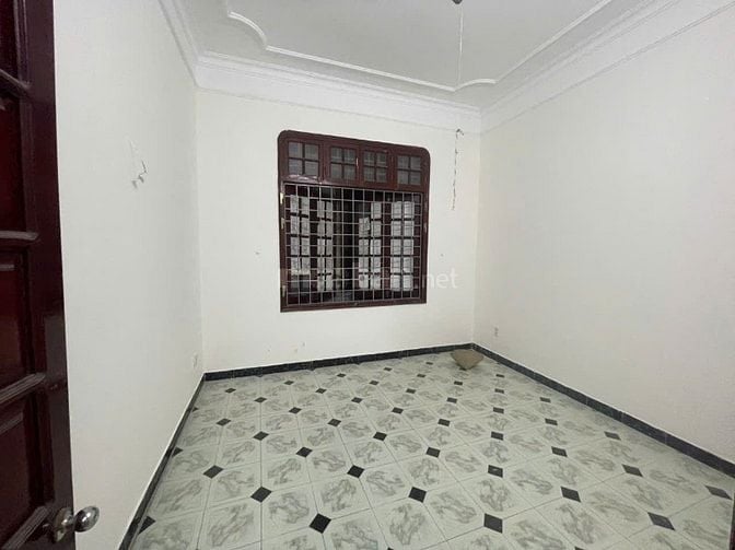 Nhà riêng ngõ phố yên lạc kim ngưu dt60m2x4t giá 18tr 