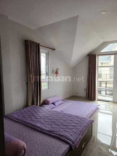 Cho thuê villa 3 phòng phường 8 đà lạt 12 triệu /tháng view đẹp 