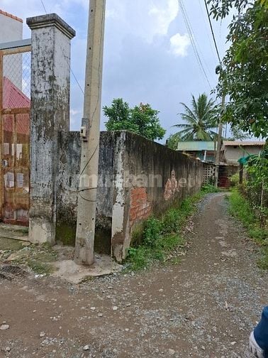 Bán lô 605m góc 2mt đường 9 Long Phước