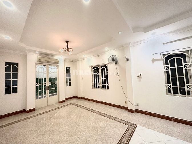 Nhà 4tầng HXH gần chợ Bà Chiểu,4.5x19m2 CN 91m2 giá chỉ nhỉnh 100tr/m2
