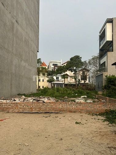 Chính chủ bán mảnh đất đầu tư ngõ 655 Lạc Long Quân 350m²,MT24m,95 tỷ