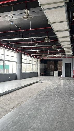 CHO THUÊ MB ĐẸP NHẤT PHỐ HOÀNG CẦU - PHÙ HỢP LÀ SHOWROOM