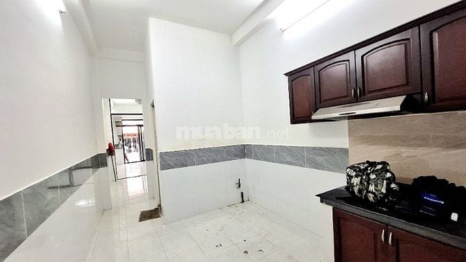 Nhà đẹp, 3,3m x 16m, Trệt, 1lầu, sát MT Bùi M Trực P6, Q8.
