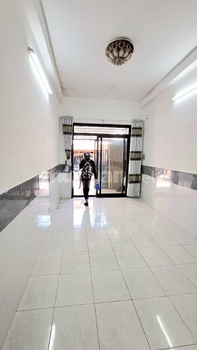 Nhà đẹp, 3,3m x 16m, Trệt, 1lầu, sát MT Bùi M Trực P6, Q8.