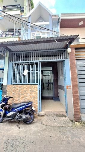 Nhà đẹp, 3,3m x 16m, Trệt, 1lầu, sát MT Bùi M Trực P6, Q8.