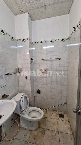 Nhà đẹp, 3,3m x 16m, Trệt, 1lầu, sát MT Bùi M Trực P6, Q8.