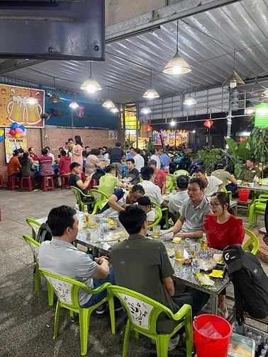 Sang gấp quán ăn Mt 743 giá 300 triệu, dĩ an, bình dương