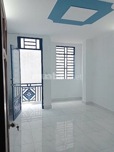 Bán nhà gấp Thị trấn Cần Giuộc ,shr 1tret 2 lầu . giá 1.7 tỷ 