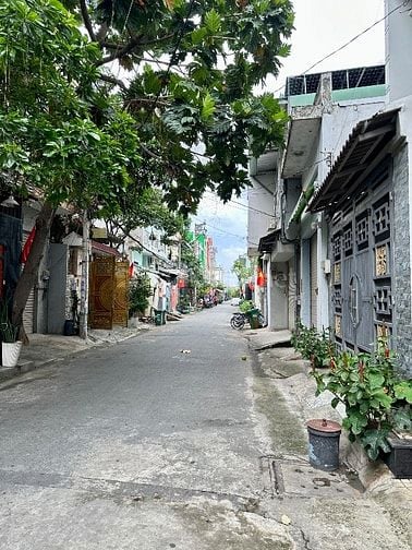 GẤP!! Nhà 4.5 tấm 4x16 hẻm 1 sẹc 8m HƯƠNG LỘ 2 - Giá 7,2 t ỷ