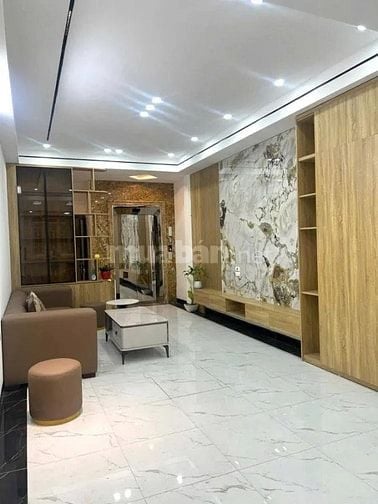 Siêu phẩm Cầu Giấy, Oto ngủ trong nhà, Thang máy, 44m, 6 tầng, Gía 16,