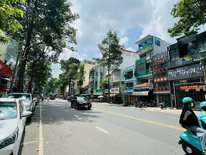 MT An Dương Vương. 120m2. 3 tầng mới đẹp.Thu nhập 44tr/tháng chỉ 17,9T