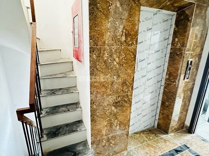 Bán Nhà Dòng tiền 60tr/tháng phố Bạch Mai 6 Tầng 1 Phòng Thang Máy 13T