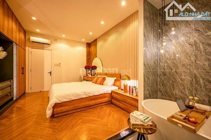 Bán gấp nhà Hẻm xe hơi, 5.2x20m, Tô Hiến Thành, Q10, 5 tầng, 17,9 tỷ 
