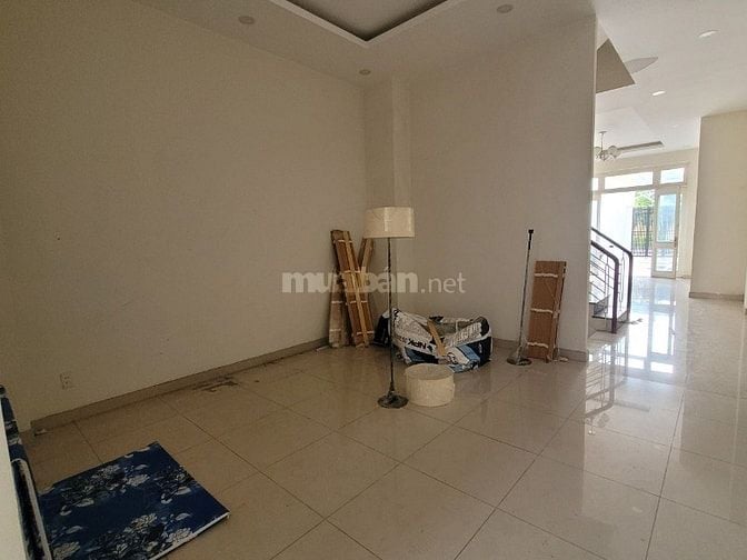 Chuyển nhượng nhà mặt phố Kênh 59 Tân Hóa, Phường Phú Thạnh, Tp.HCM