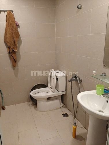 Chính chủ cho thuê căn hộ 3 ngủ, 2 wc ở đường Lê Văn Lương