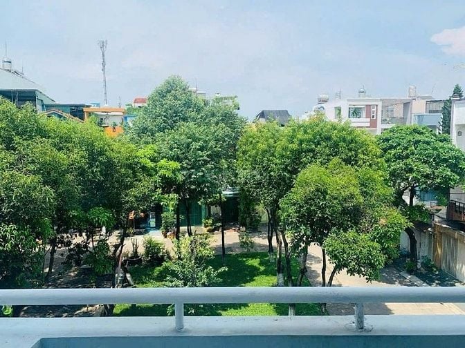 SẮP TỚI GIÁ RÙI NHÀ CHÍNH CHỦ MÀ QUÝ A CHỊ LÊN XIẾU E BỚT XIẾU LÀ MÌNH