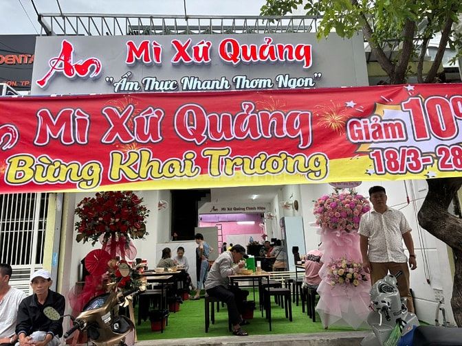 Sang quán mì xứ Quảng khu ẩm thực Thủy Xưởng – Nha Trang, miễn tiền nh