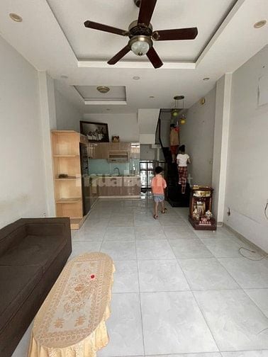 Nhà hẻm 5m lạc long quân thông lý thường kiệt gần cx lử gia 4 x10m 3L