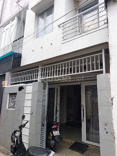 4 x 14(m), hẻm 3m thông, xe hơi quay đầu, khu dân trí, sổ hồng cc.