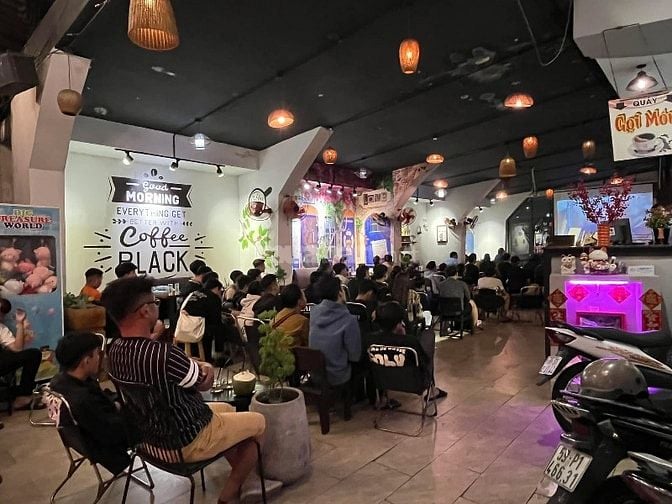 Sang nhượng quán Cafe 400m2 mặt tiền Âu Cơ, đã mở 4 năm