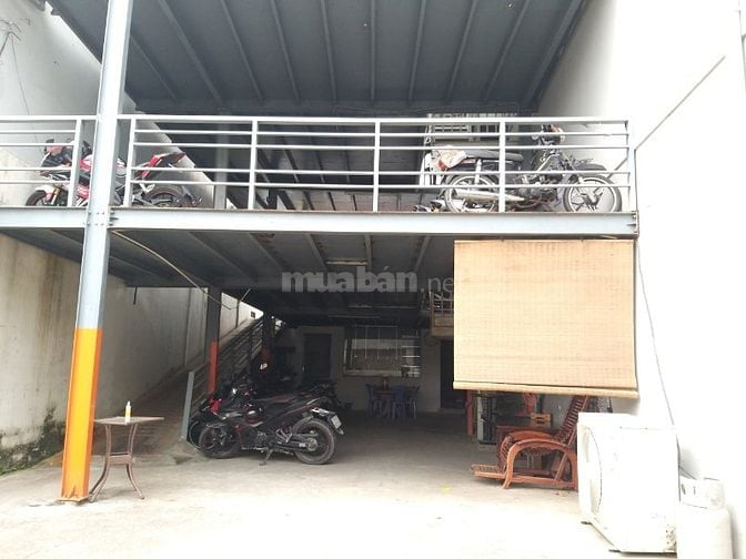 Bán tòa nhà 2 mặt tiền Hoàng Hữu Nam Quận 9 cũ giá 85 tỷ