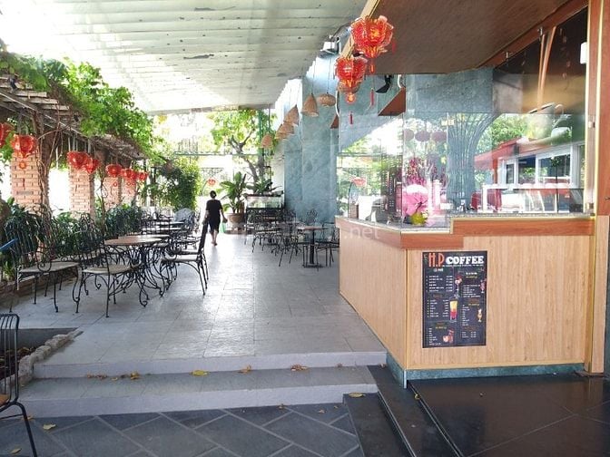 Bán tòa nhà 2 mặt tiền Hoàng Hữu Nam Quận 9 cũ giá 85 tỷ