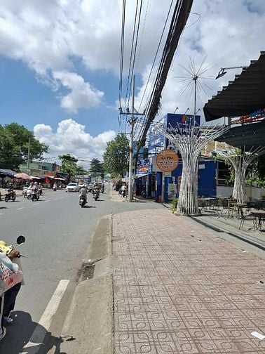 Bán tòa nhà 2 mặt tiền Hoàng Hữu Nam Quận 9 cũ giá 85 tỷ