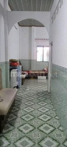 NGỘP NGÂN HÀNG CẦN BÁN GẤP CĂN NHÀ Ở HÓC MÔN, GiÁ 670 TRIỆU,102m2, SHR