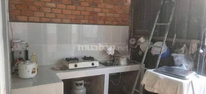 NGỘP NGÂN HÀNG CẦN BÁN GẤP CĂN NHÀ Ở HÓC MÔN, GiÁ 670 TRIỆU,102m2, SHR