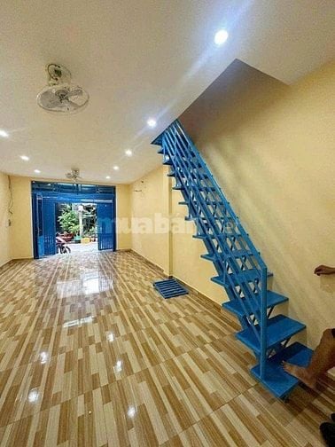 Cho thuê nhà hẻm 5m(XH) Lạc Long Quân, P.11, Q.Tân Bình giá 13tr