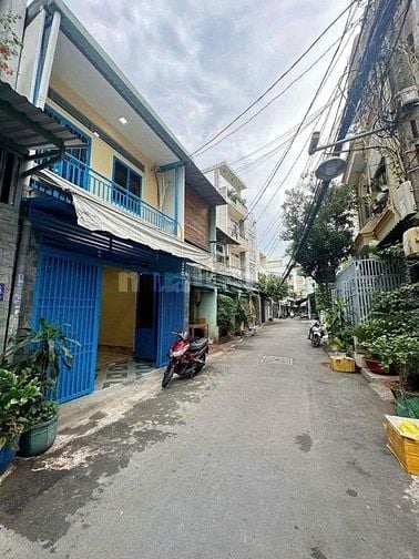 Cho thuê nhà hẻm 5m(XH) Lạc Long Quân, P.11, Q.Tân Bình giá 13tr
